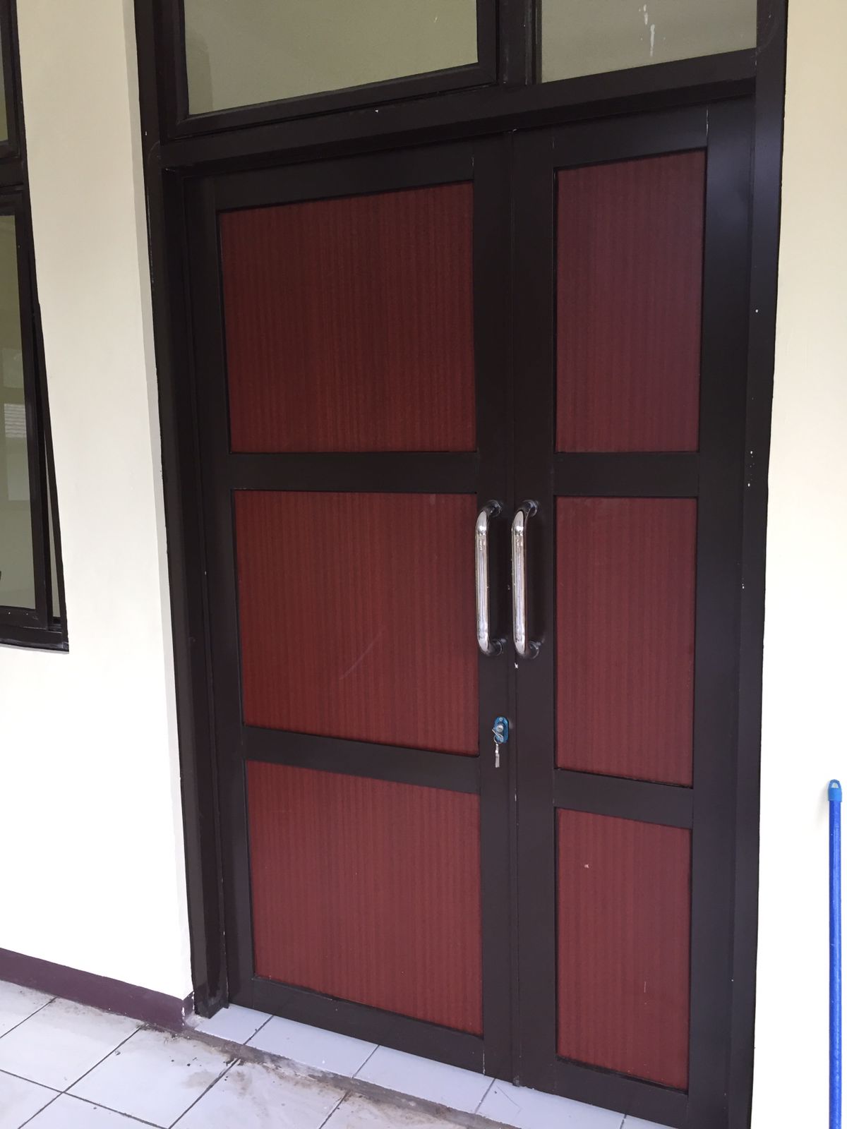 Jasa Pemasangan Kusen Aluminium
